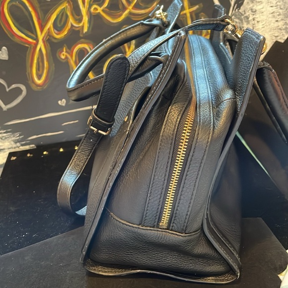 Vince Camuto Handbag with Shoulder Strap Option. - Picture 3 of 10